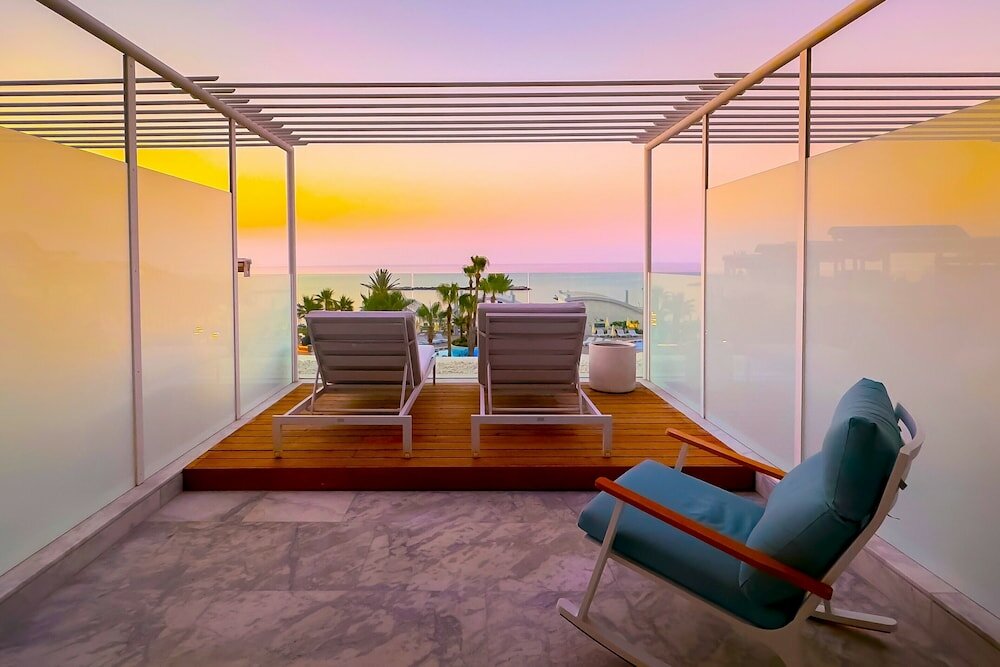 Фото Radisson Beach Resort Larnaca