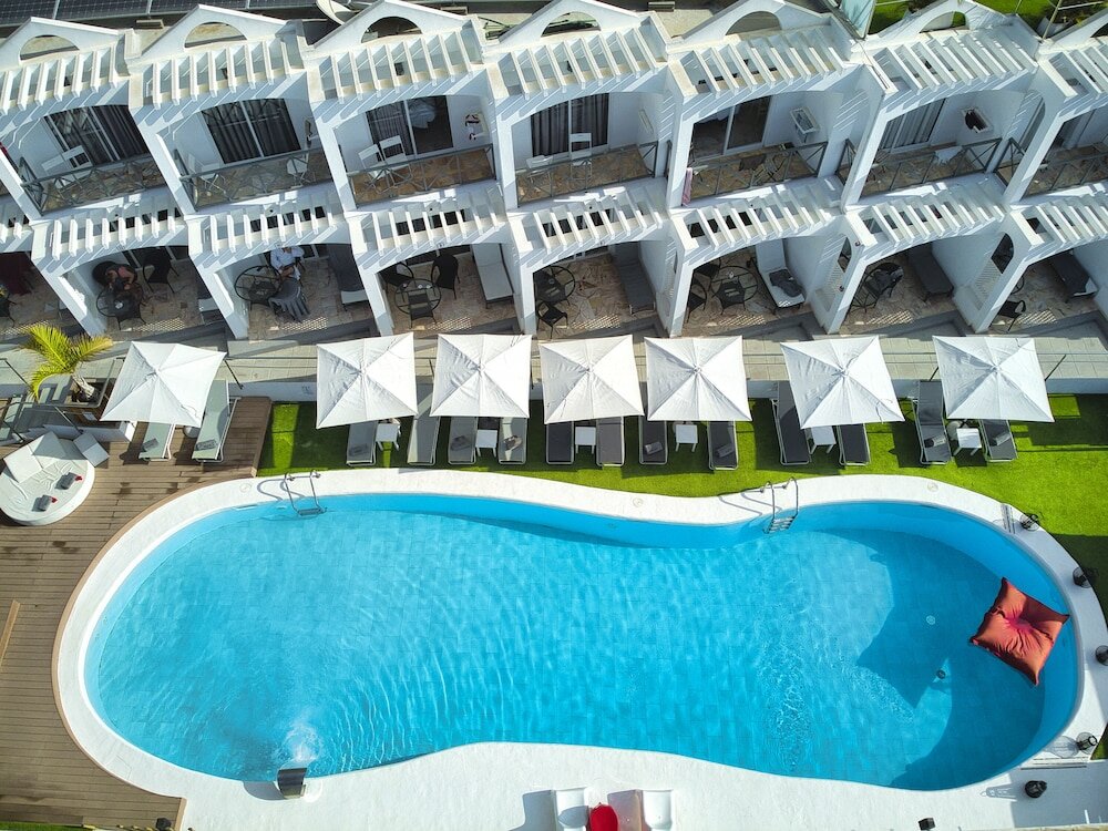 Фото Vista Bonita Gay & Lesbian only Resort