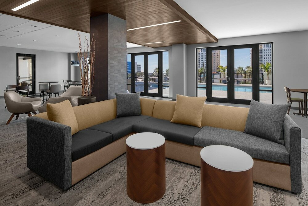 Фото Courtyard by Marriott Clearwater Beach