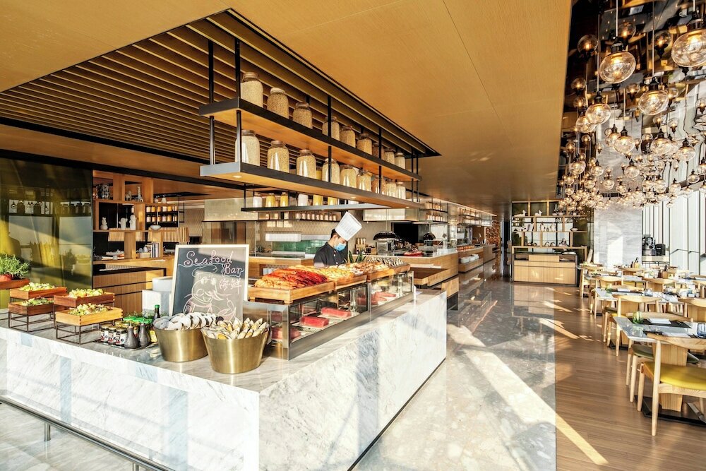 Фото Renaissance Shenzhen Bay Hotel