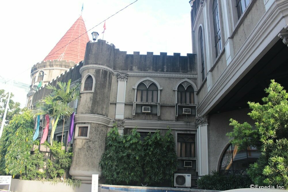 Hotel New Camelot Hotel, Quezon City, photo