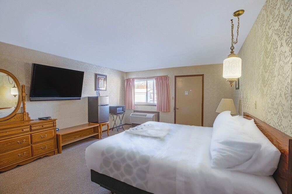 Фото Love Hotels Tomahawk by Oyo at Lake Mohawksin Wi