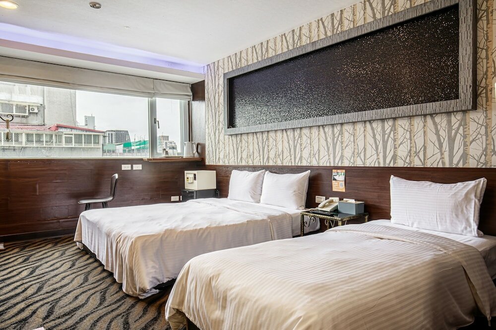 Фото отеля 1