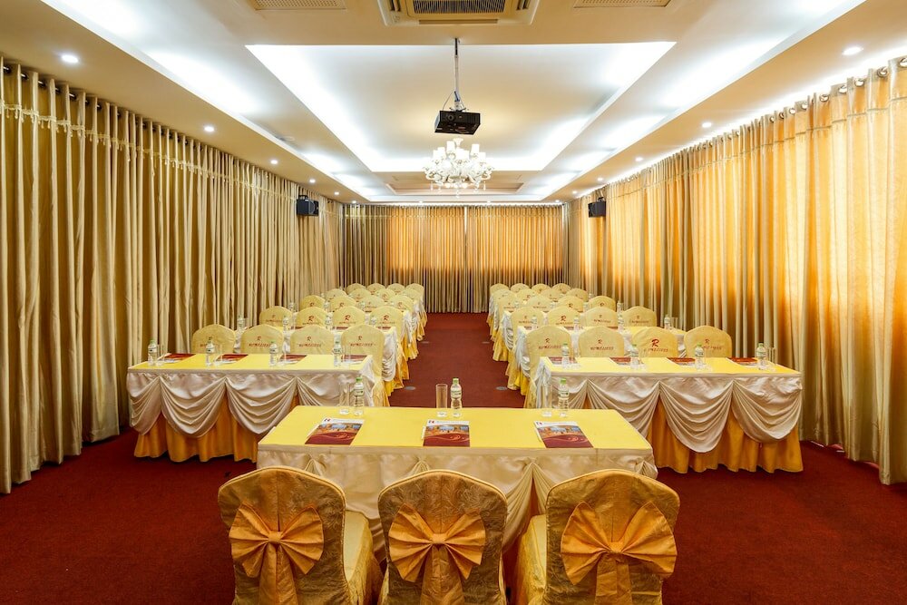 Фото Romeliess Hotel