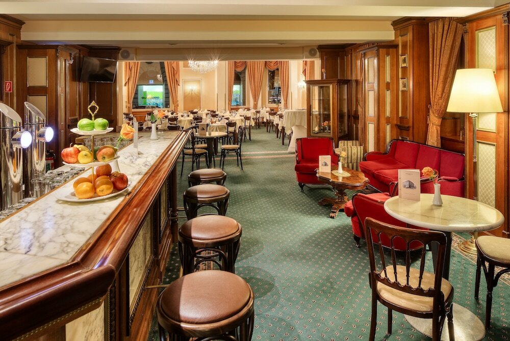 Фото Hotel Bellevue