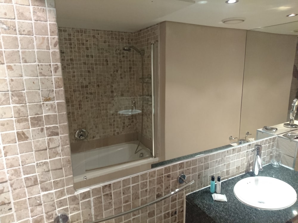 Фото The Rockwell Luxury Suites