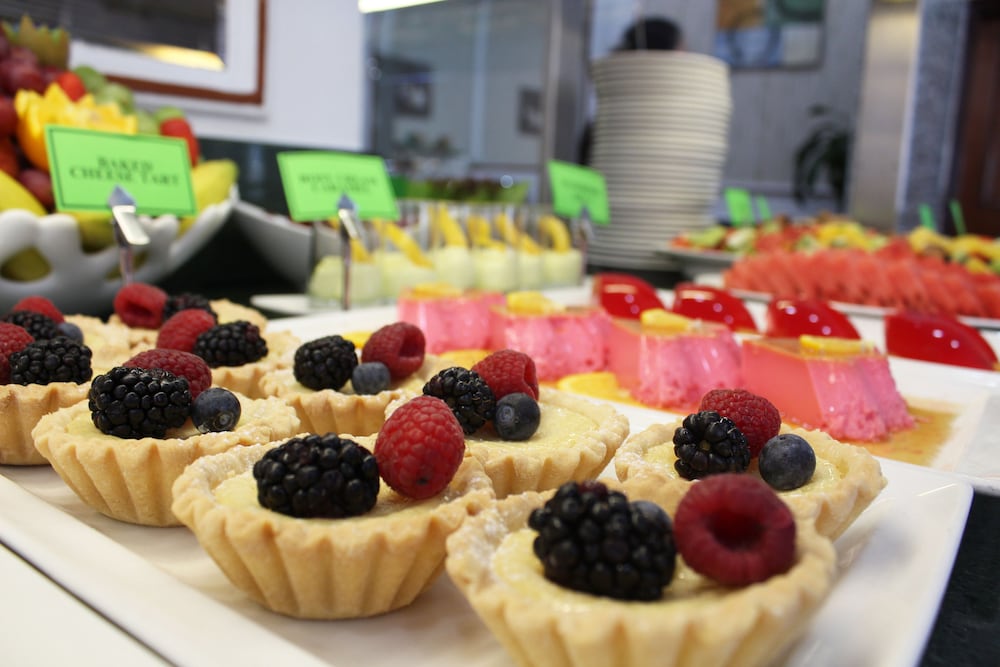 Фото Al Diar Dana Hotel