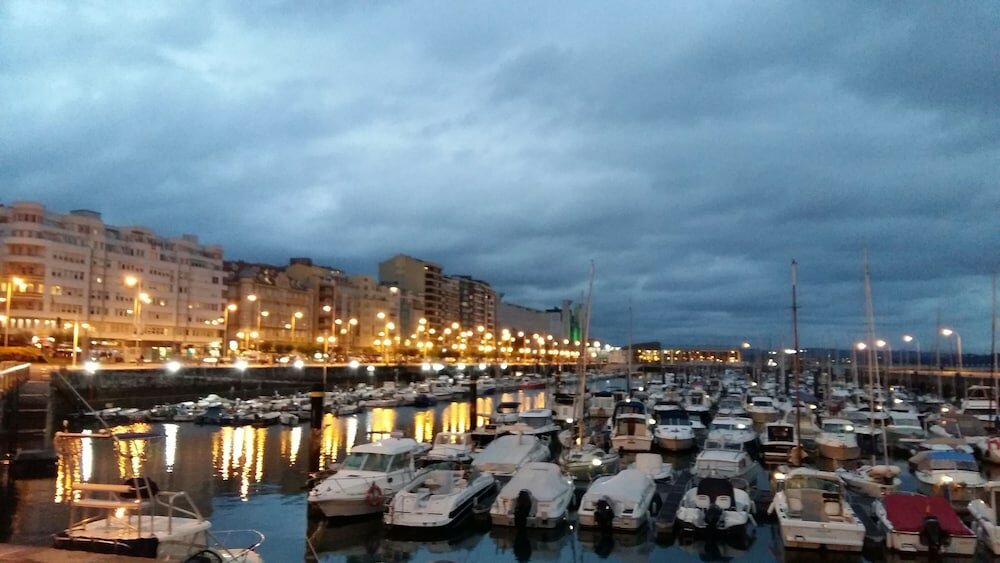 Фото Hotel Nueva Plaza