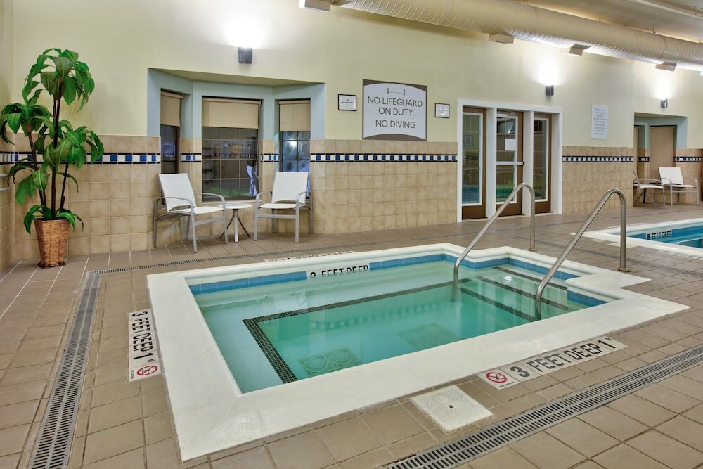 Фото Staybridge Suites Corning, an Ihg Hotel