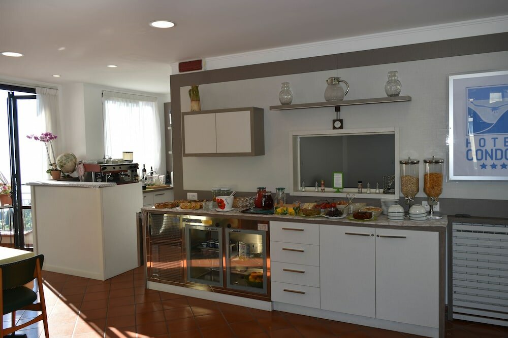 Фото Hotel Condor