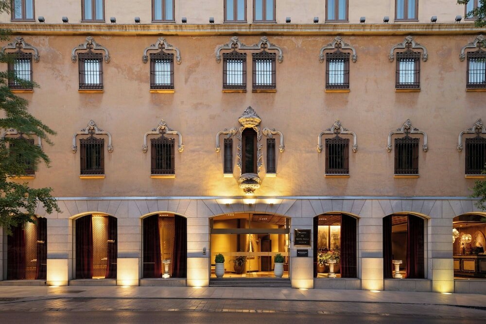 Фото отеля 2