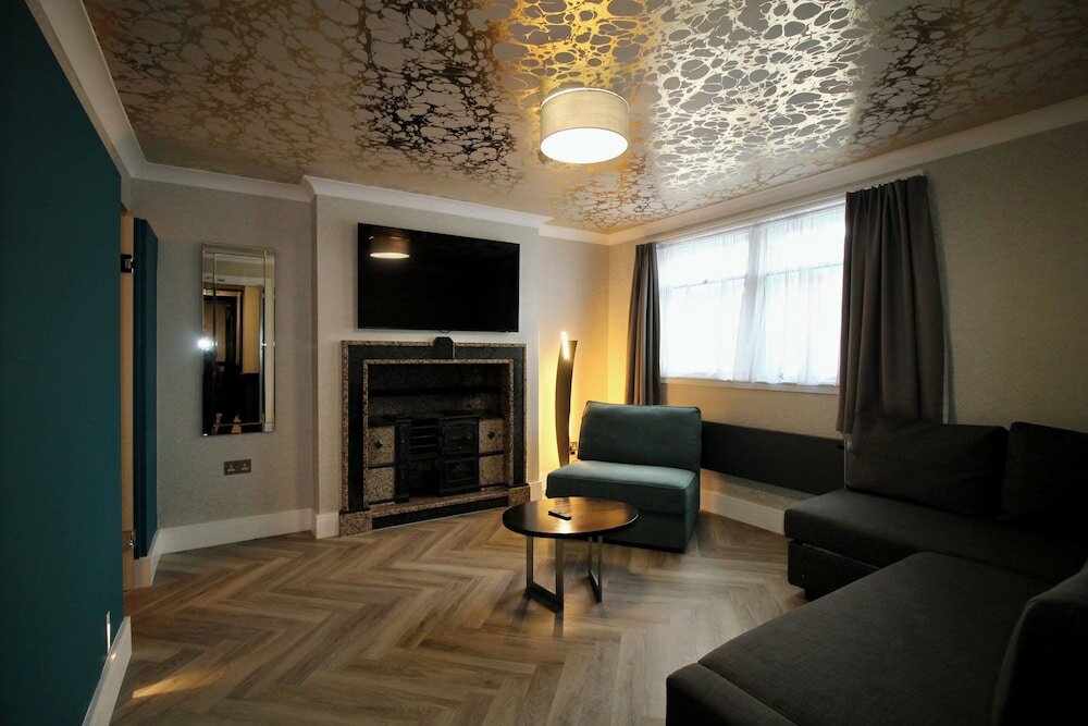 Фото The California