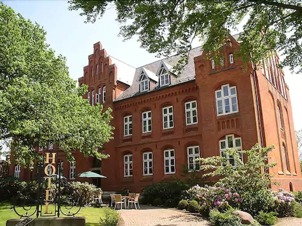 Hotel Genießer Hotel Altes Gymnasium, Husum, photo