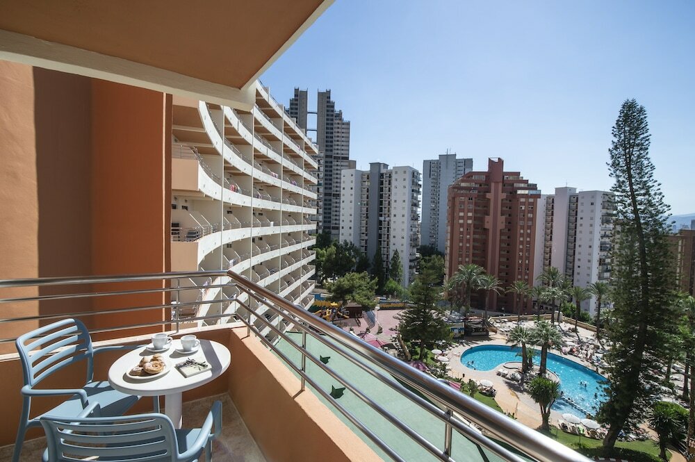 Фото Hotel Benidorm East by Pierre & Vacances