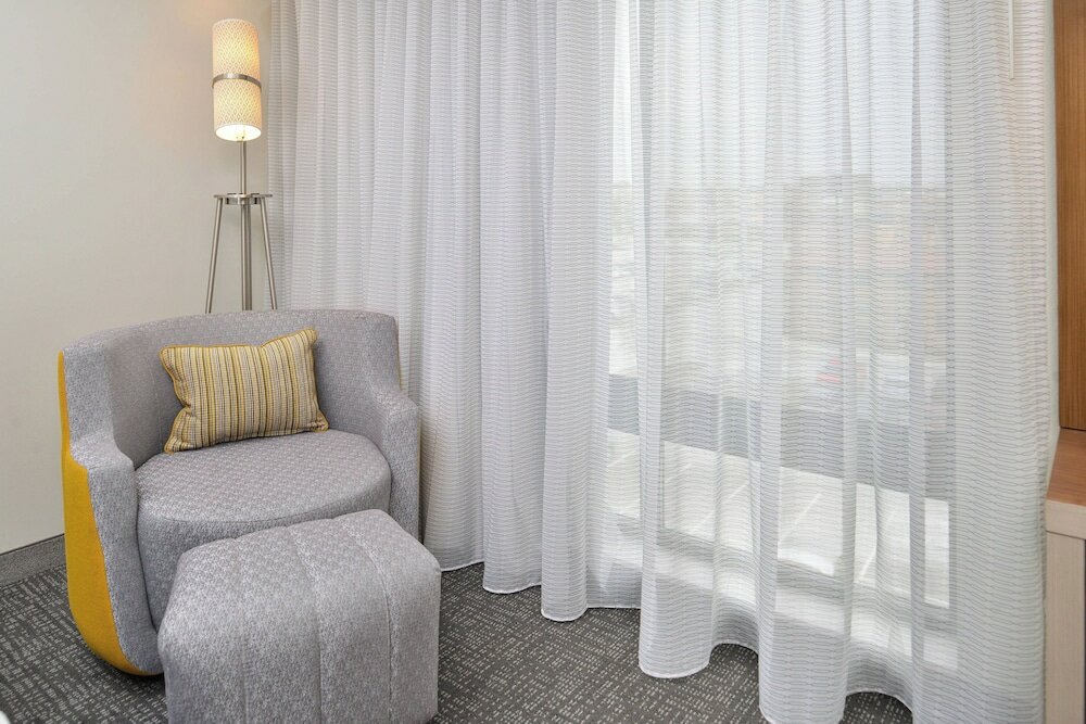 Фото Courtyard by Marriott Kansas City Olathe