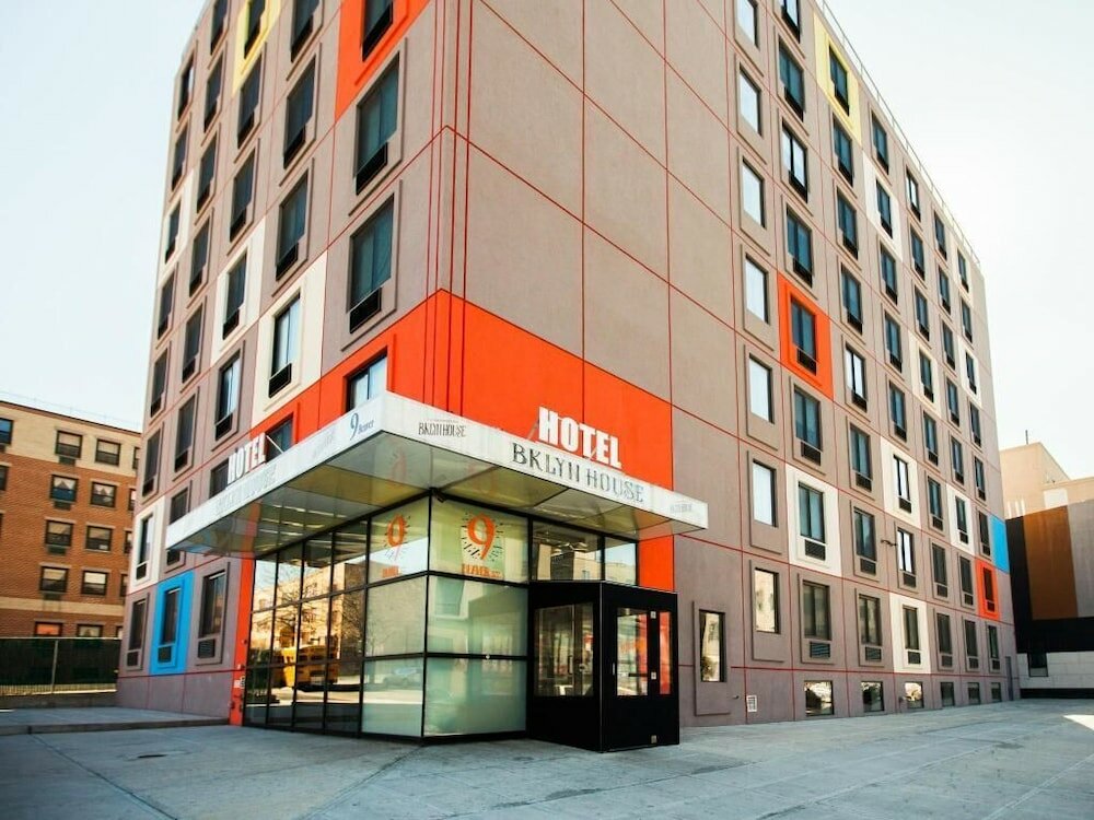 Фото отеля 1