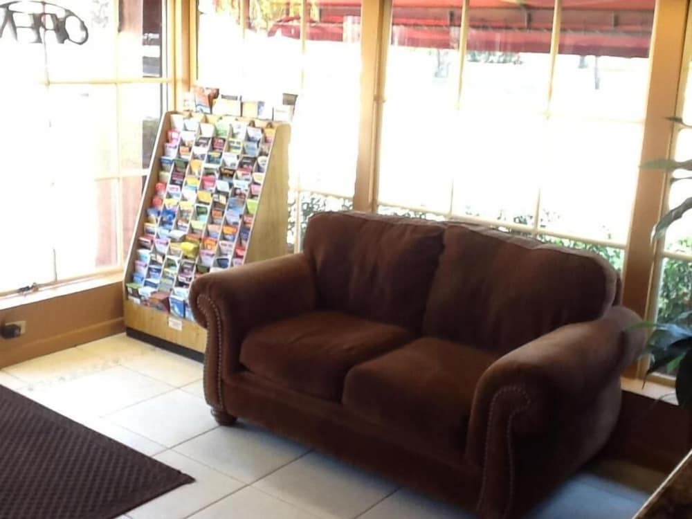 Фото Americas Best Inn and Suites Fort Lauderdale North