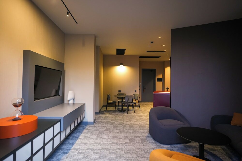 Фото Qarvasla Hotel