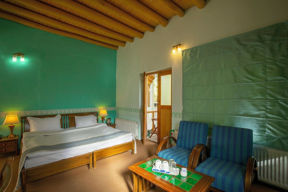 Фото Welcomheritage Lha - Ri - Sa Resort