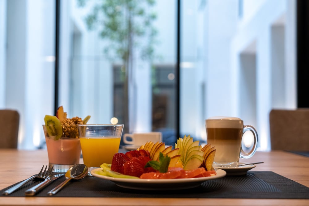 Фото Efe Hotel & Cowork