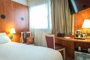 Mercure Beziers (Occitanie, Hérault, Arrondissement de Béziers, Béziers, Avenue Camille Saint Saëns), hotel