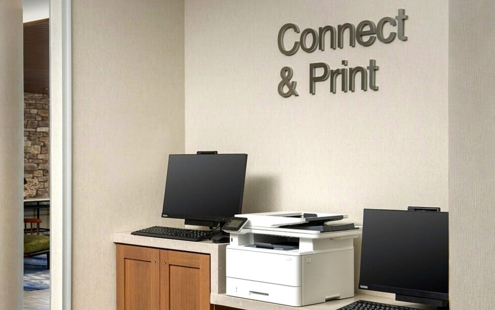 Фото Fairfield Inn And Suites by Marriott Palm Beach