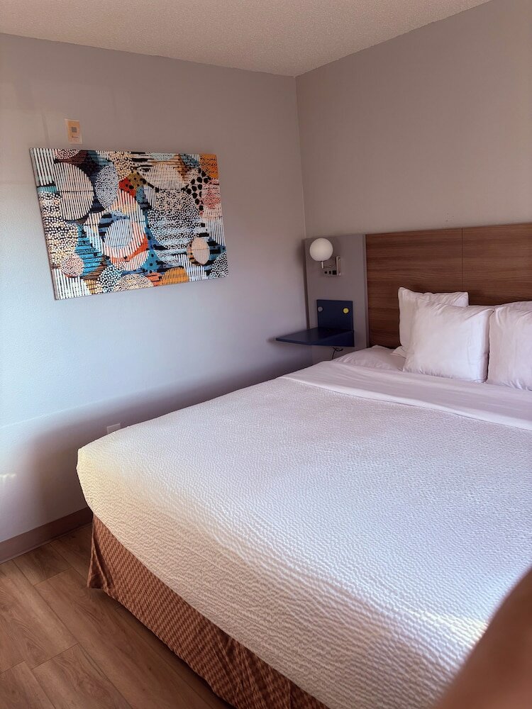 Фото Microtel Inn by Wyndham Denver