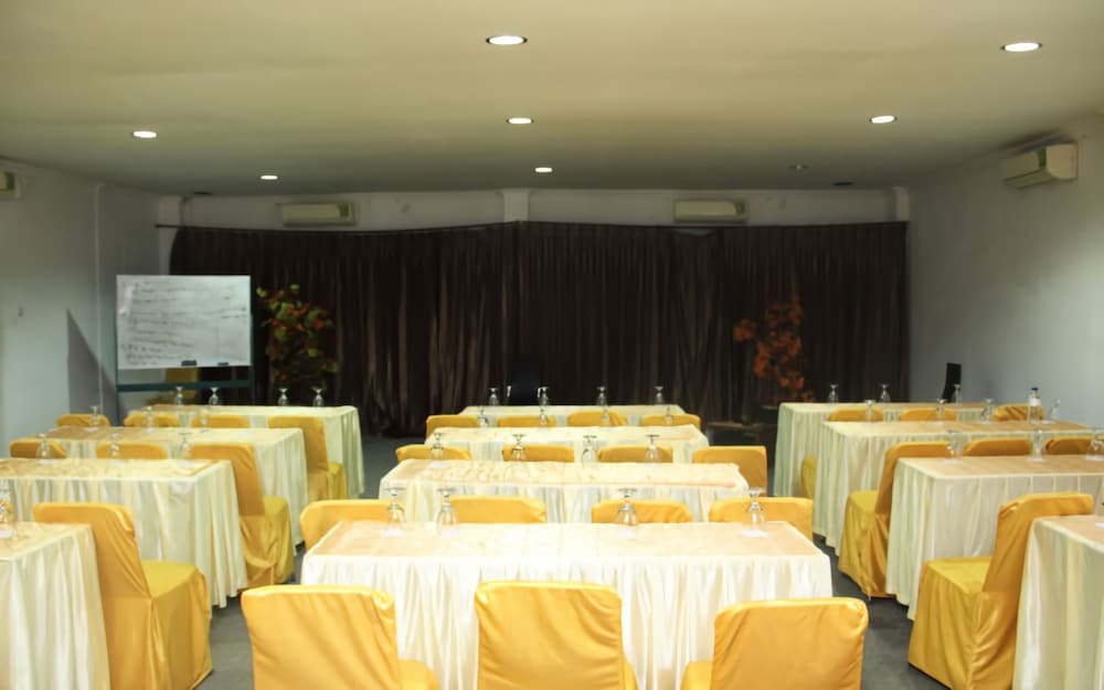 Фото Al-Badar Hotel Syariah Makassar