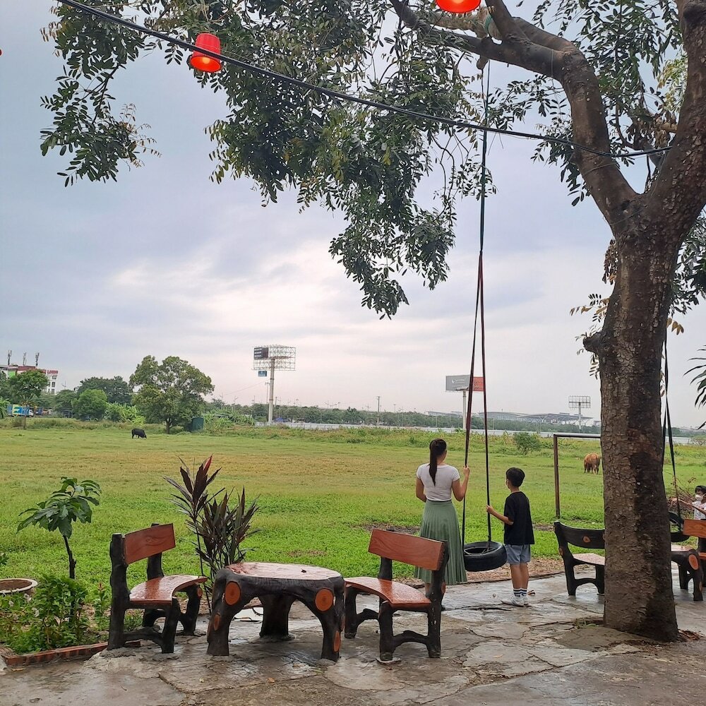 Фото Family Transit Hotel