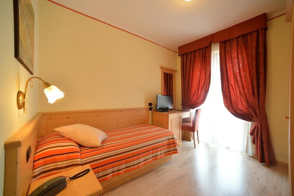 Фото Hotel Canada