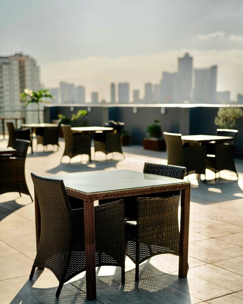 Фото Ramada Encore by Wyndham Makati