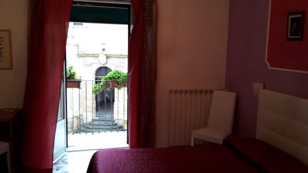 Фото Gualtiero camere e suite