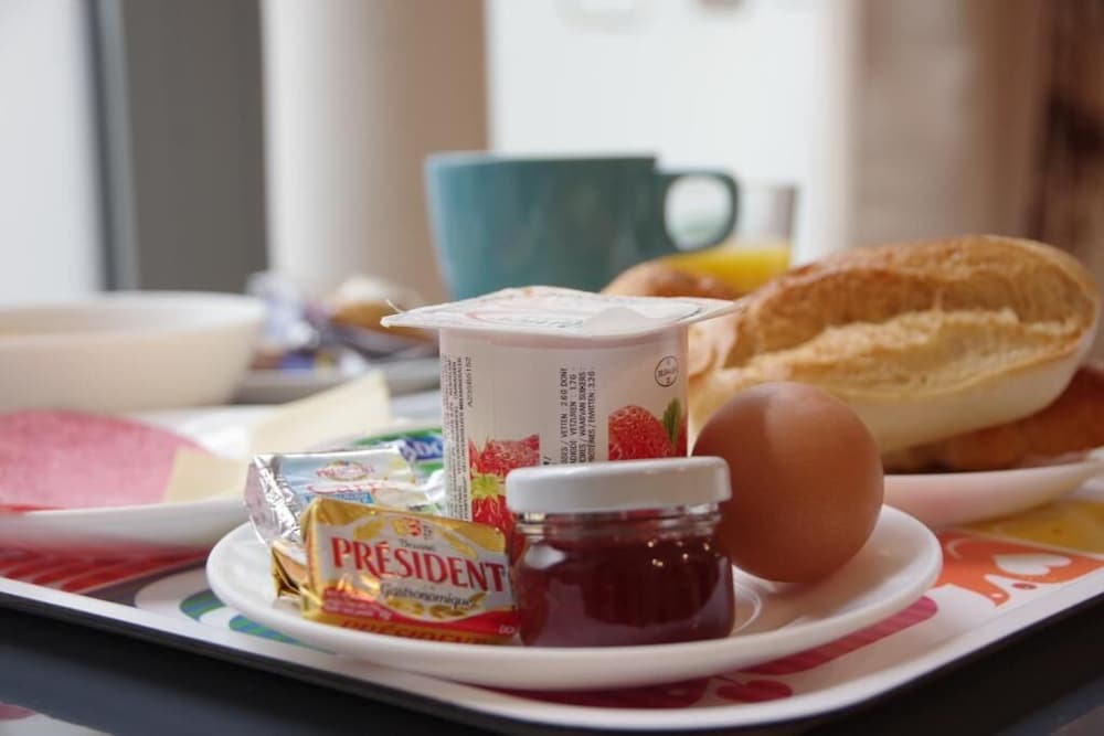 Фото Hôtel District République