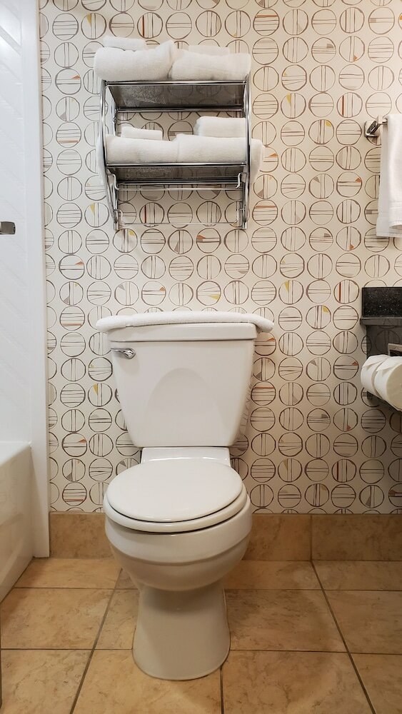 Фото Holiday Inn Martinsburg, an Ihg Hotel