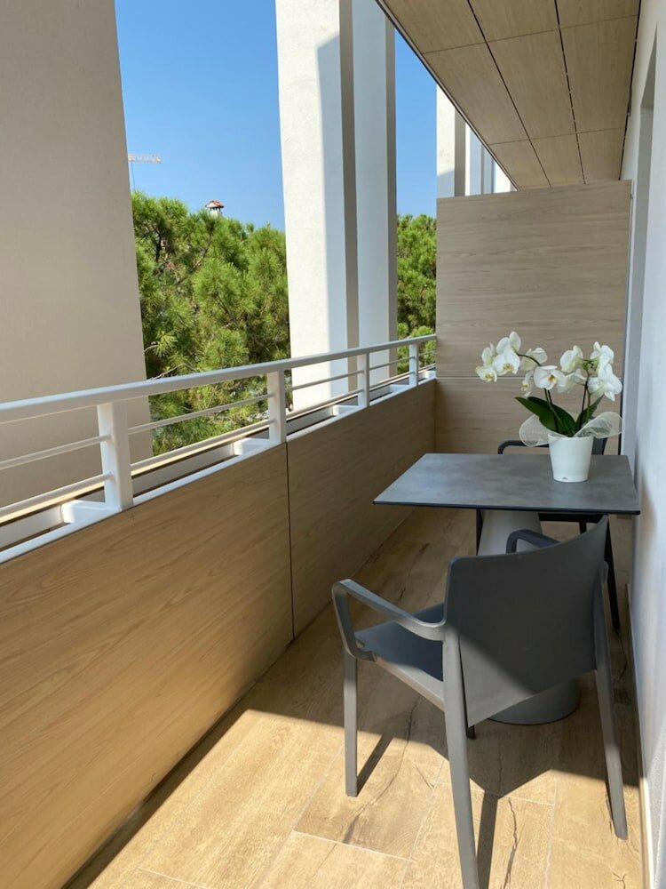 Фото Hotel Ivana