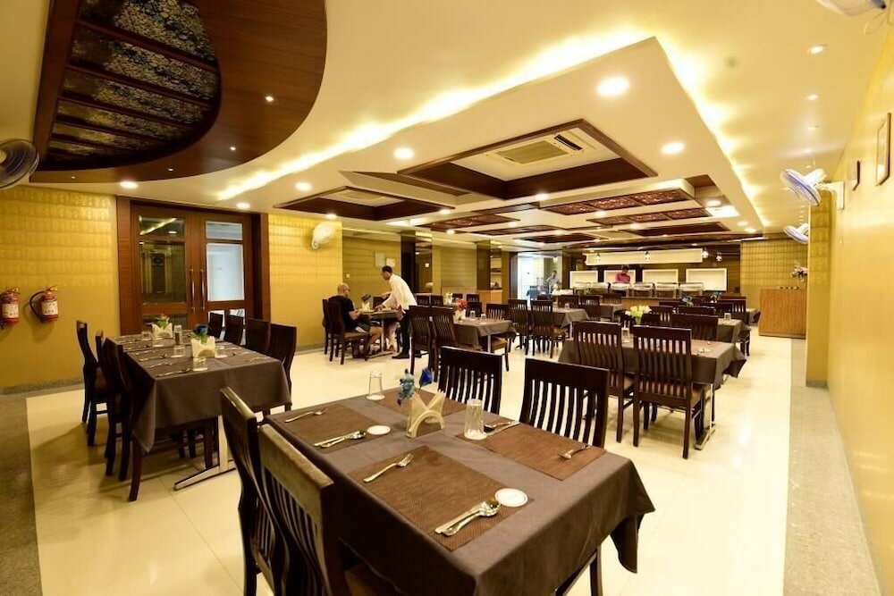 Фото Hotel Jataka Inn