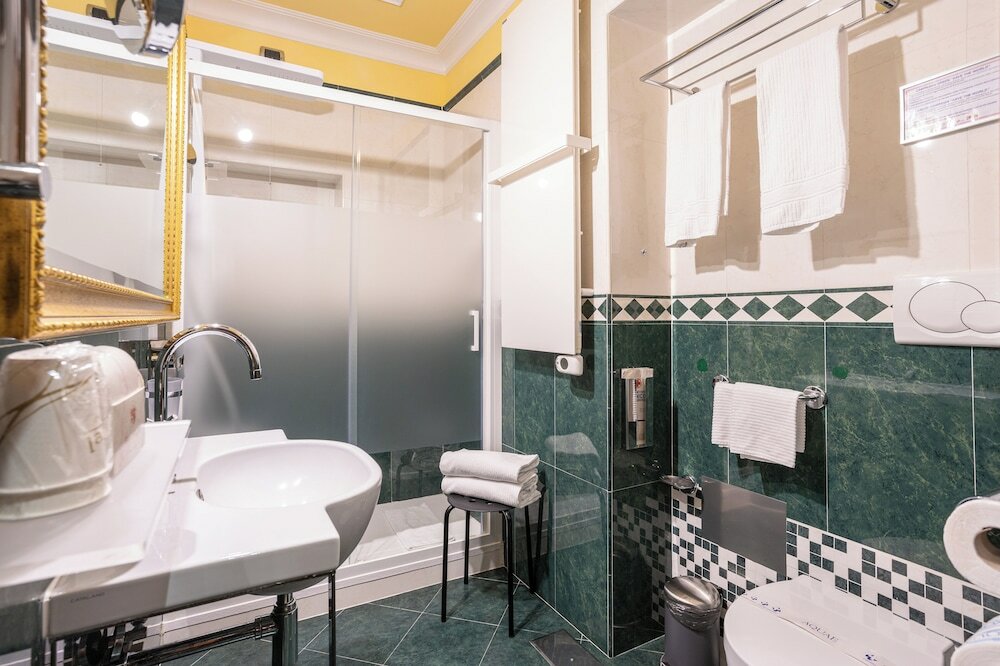 Фото Hotel Manfredi Suite in Rome
