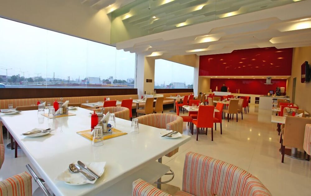 Фото Keys Select by Lemon Tree Hotels, Ludhiana