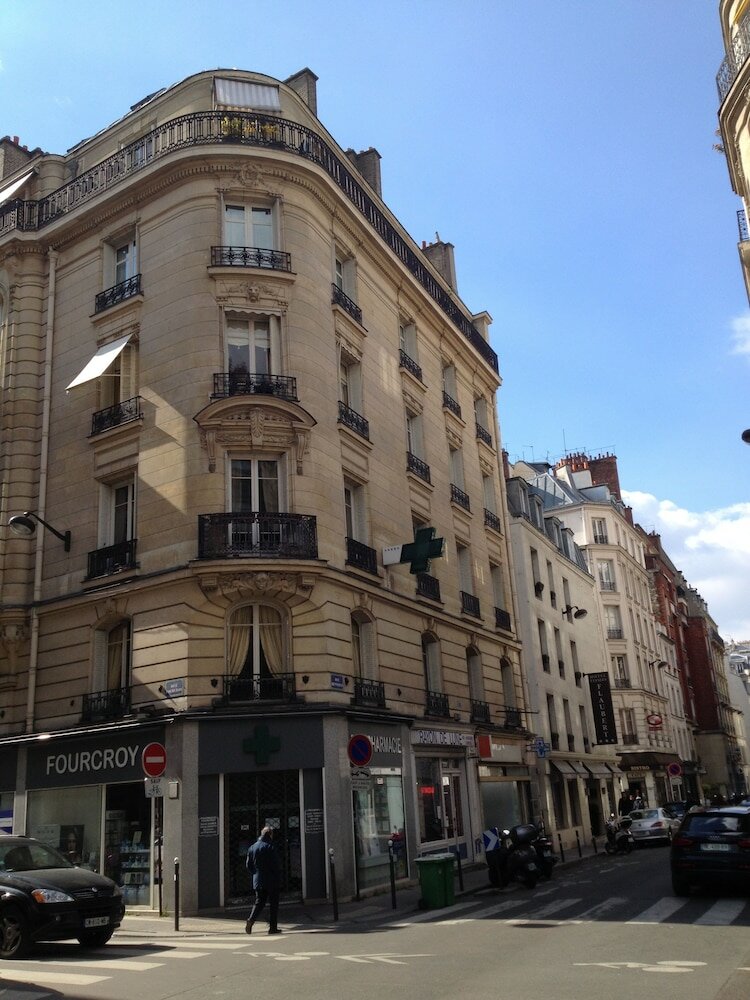 Фото отеля 1