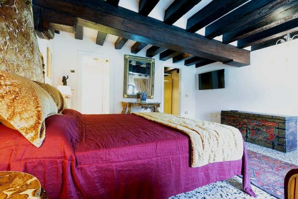 Фото Granda Sweet Suites