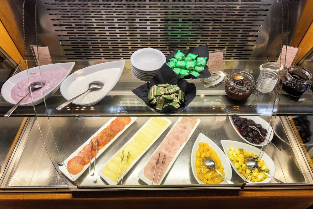 Фото Aparthotel Majestic