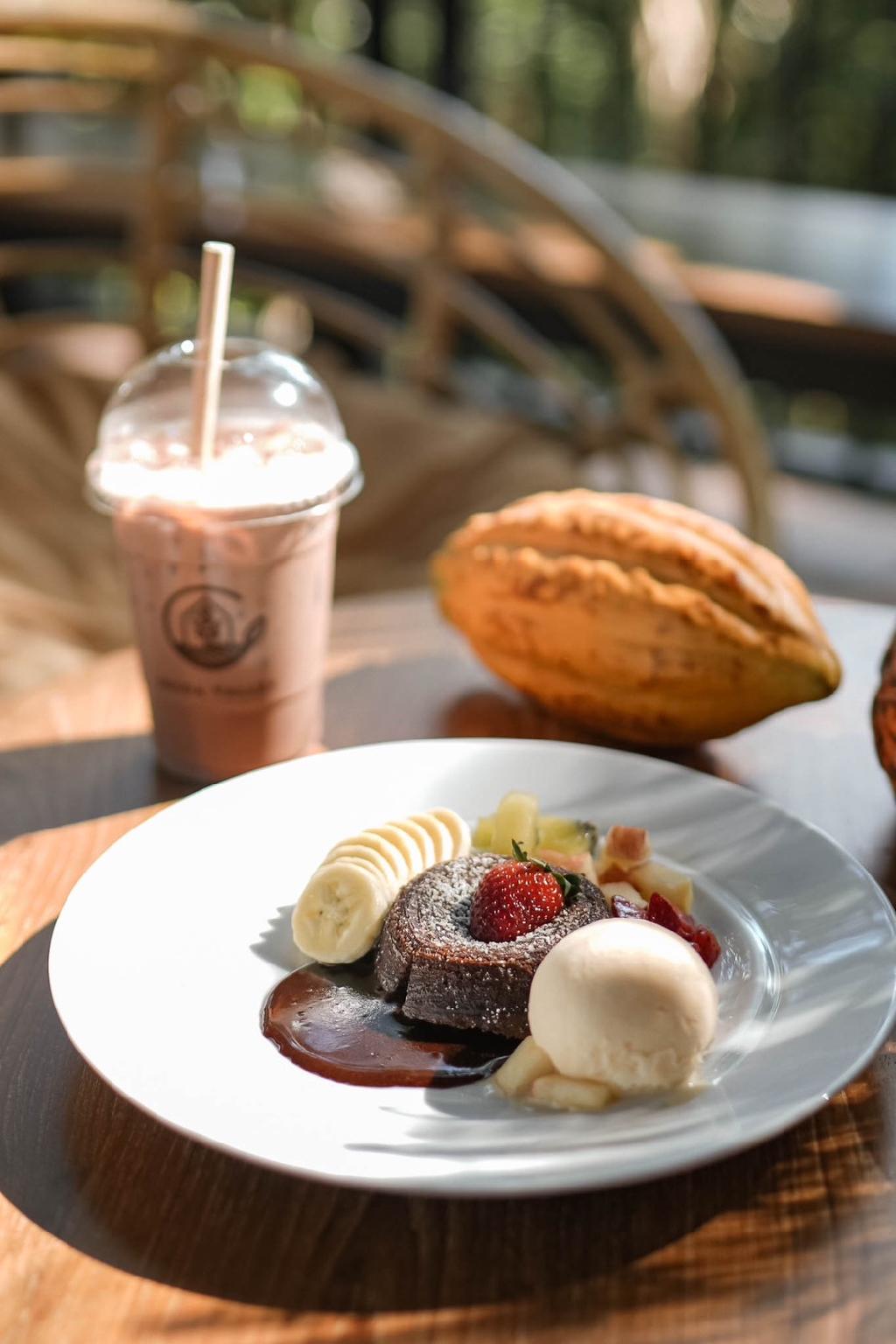 Фото Cocoa Valley Resort