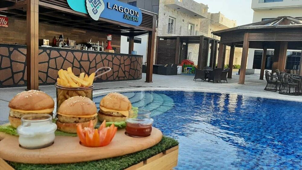 Фото Belad Bont Hotel