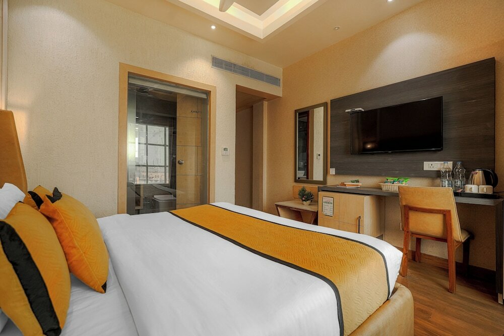 Фото 182360715192