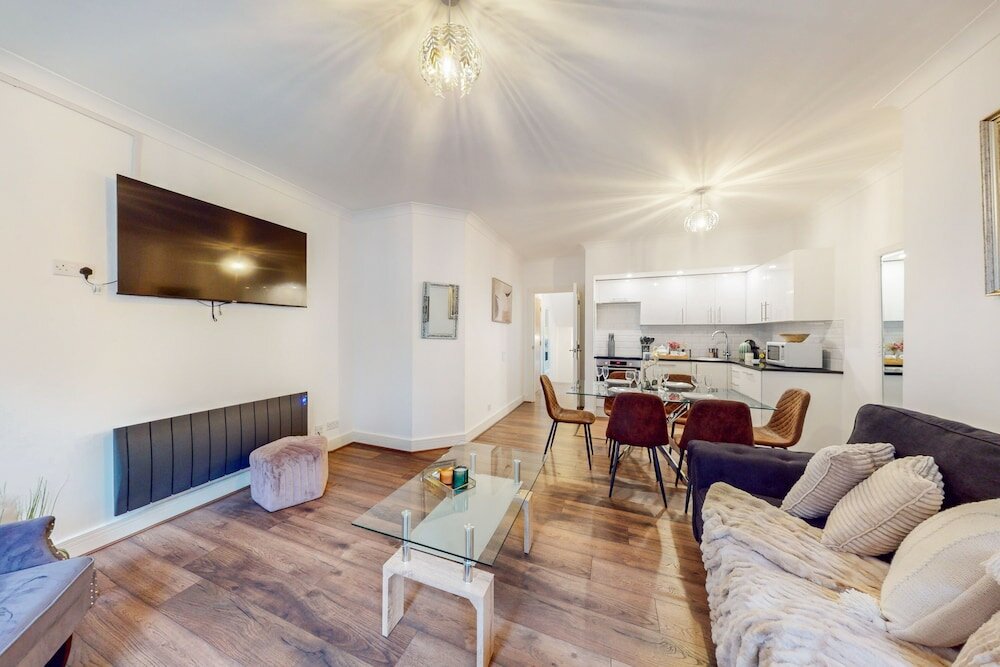 Фото Park Lane Apartments - Clarges St