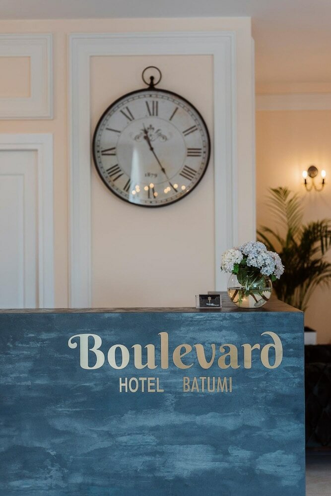 Фото Boulevard Batumi Hotel