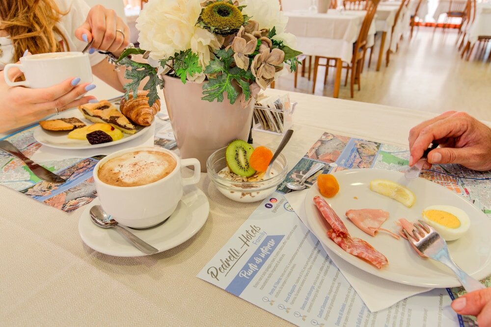 Фото Hotel Eiffel