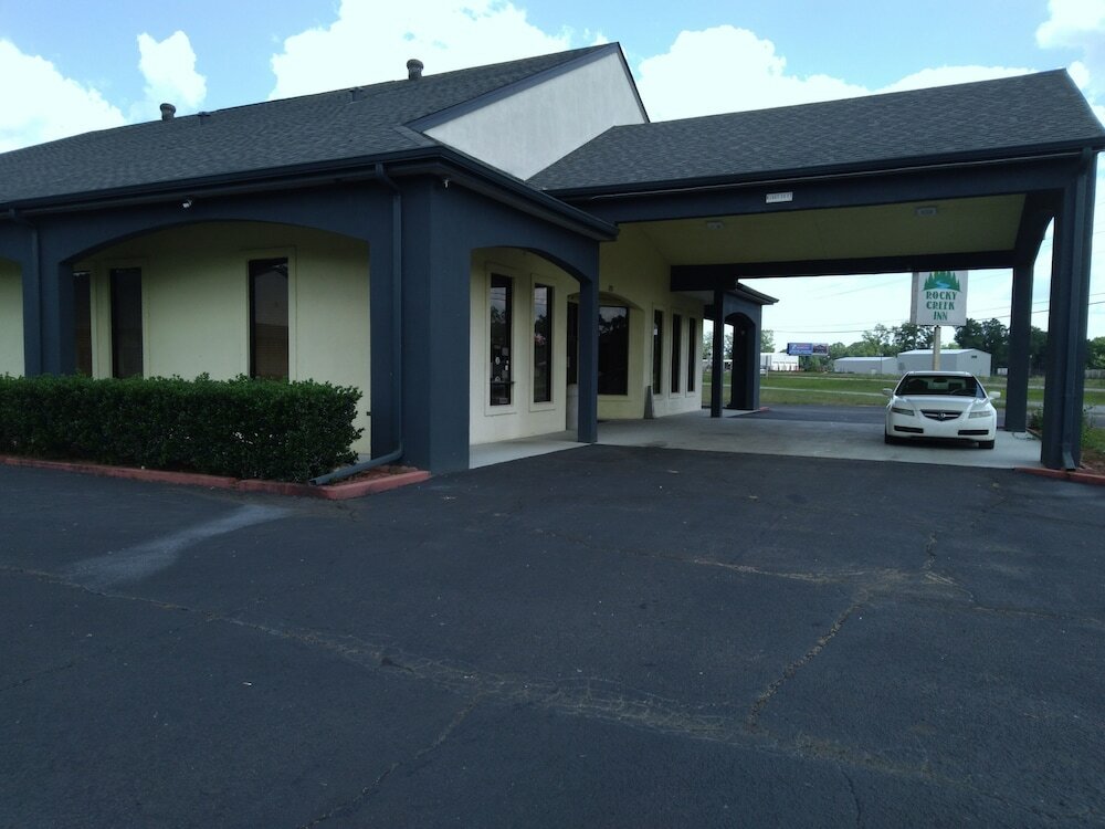 Фото Rocky Creek Inn