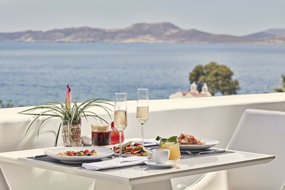Фото Katikies Mykonos - The Leading Hotels Of The World