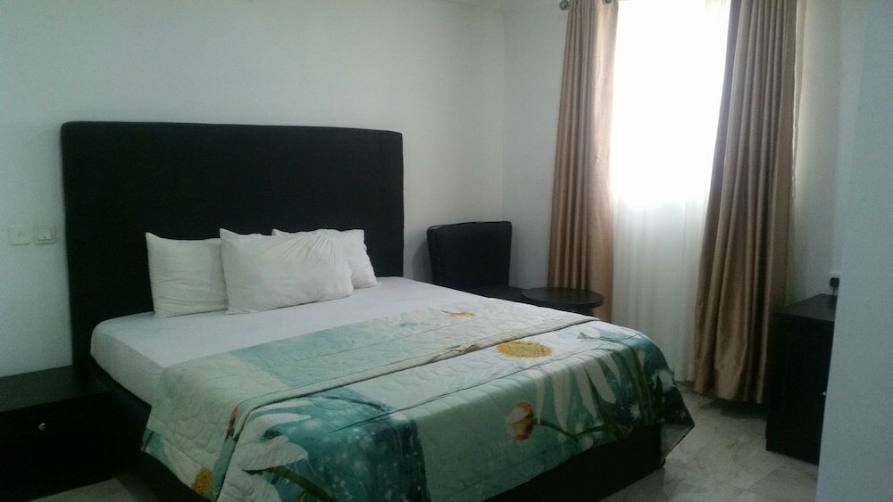 Фото Belvoir Hotel